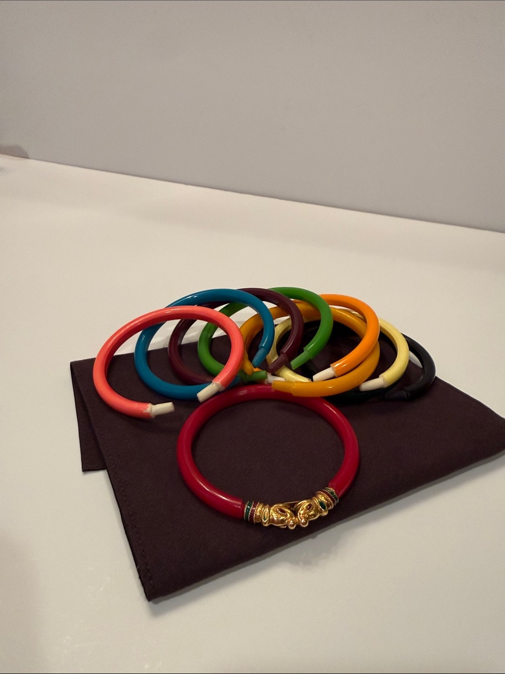 Colorful Changeable Bangle Bracelet Set Gold Tone Connector
